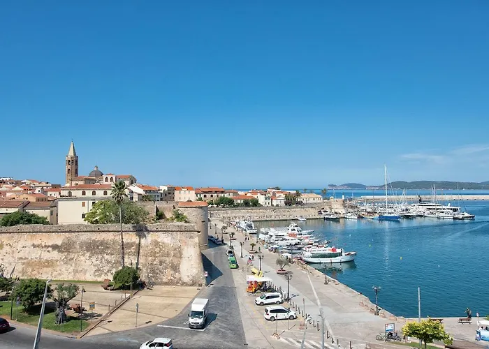 White Pentahouse Lejlighed